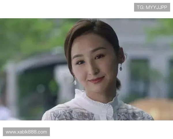 尹南方在剧中如何塑造复杂人物形象探讨其内心世界与情感变化 尹南方在剧中如何塑造复杂人物形象探讨其内心世界与情感变化